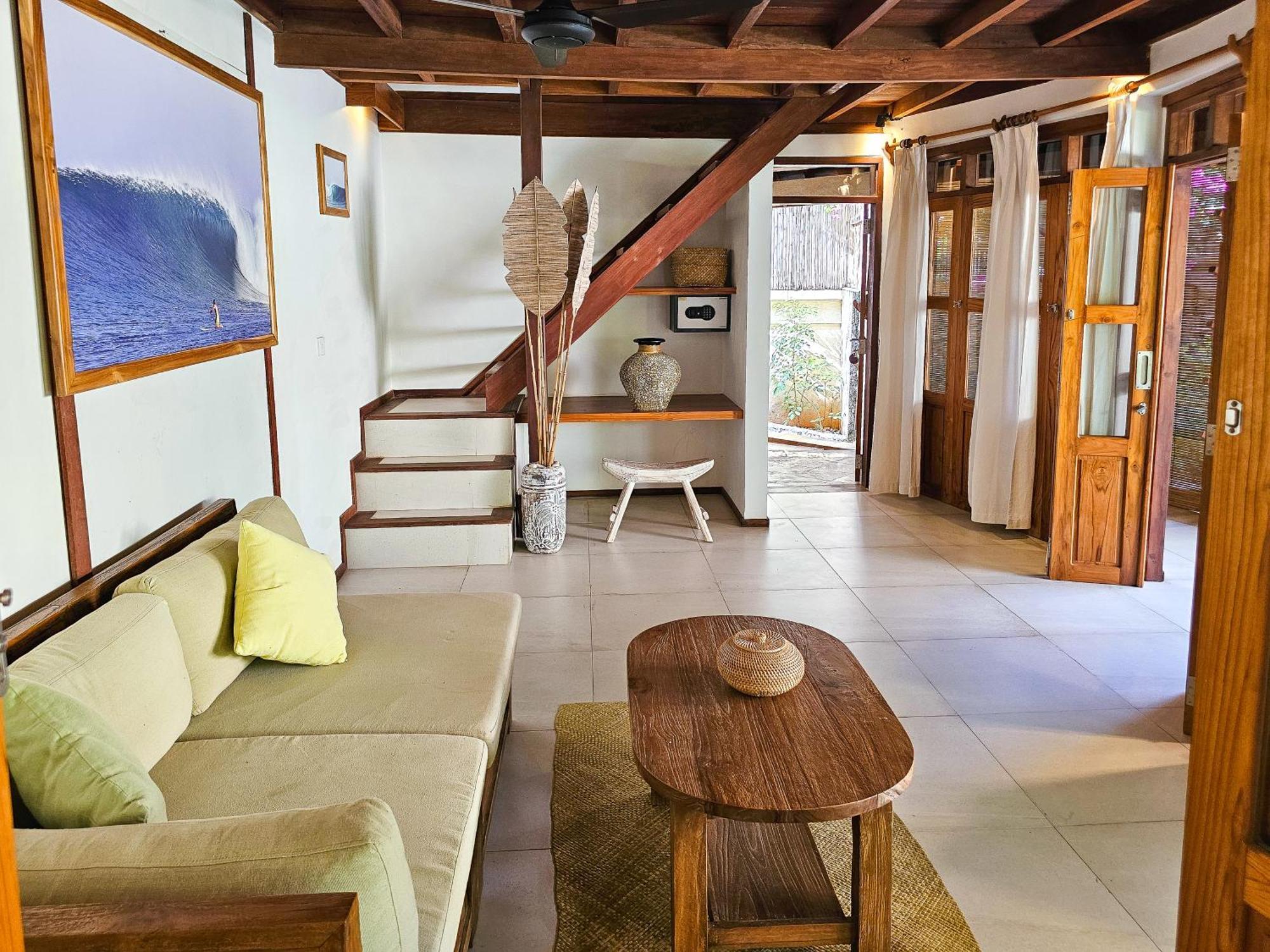 Keong Villas Nembrala Exterior photo