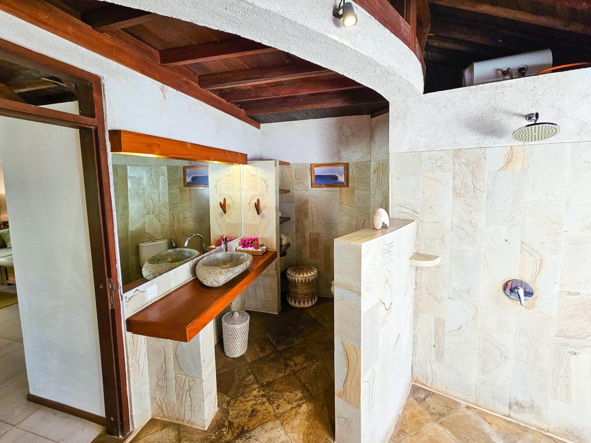 Keong Villas Nembrala Exterior photo